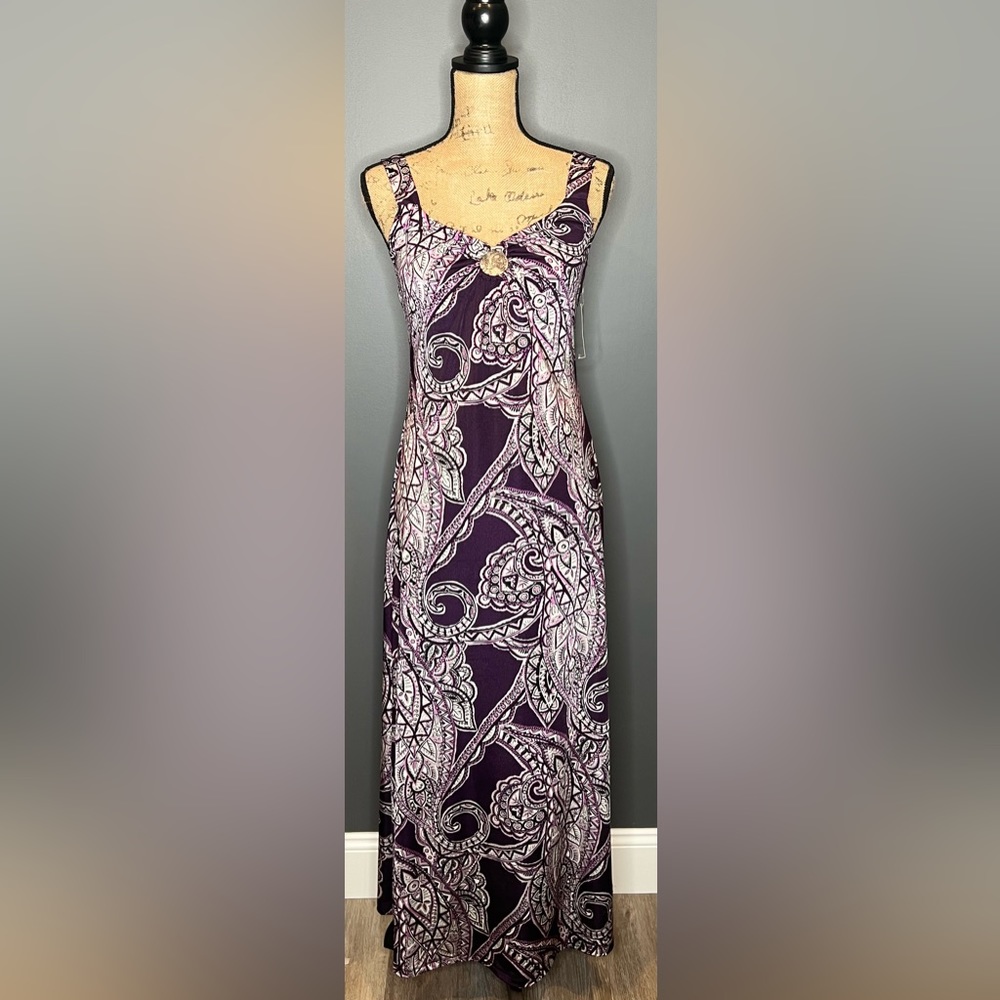 NWT- Vintage - INC Long Flowing, Low Back Maxi Dress